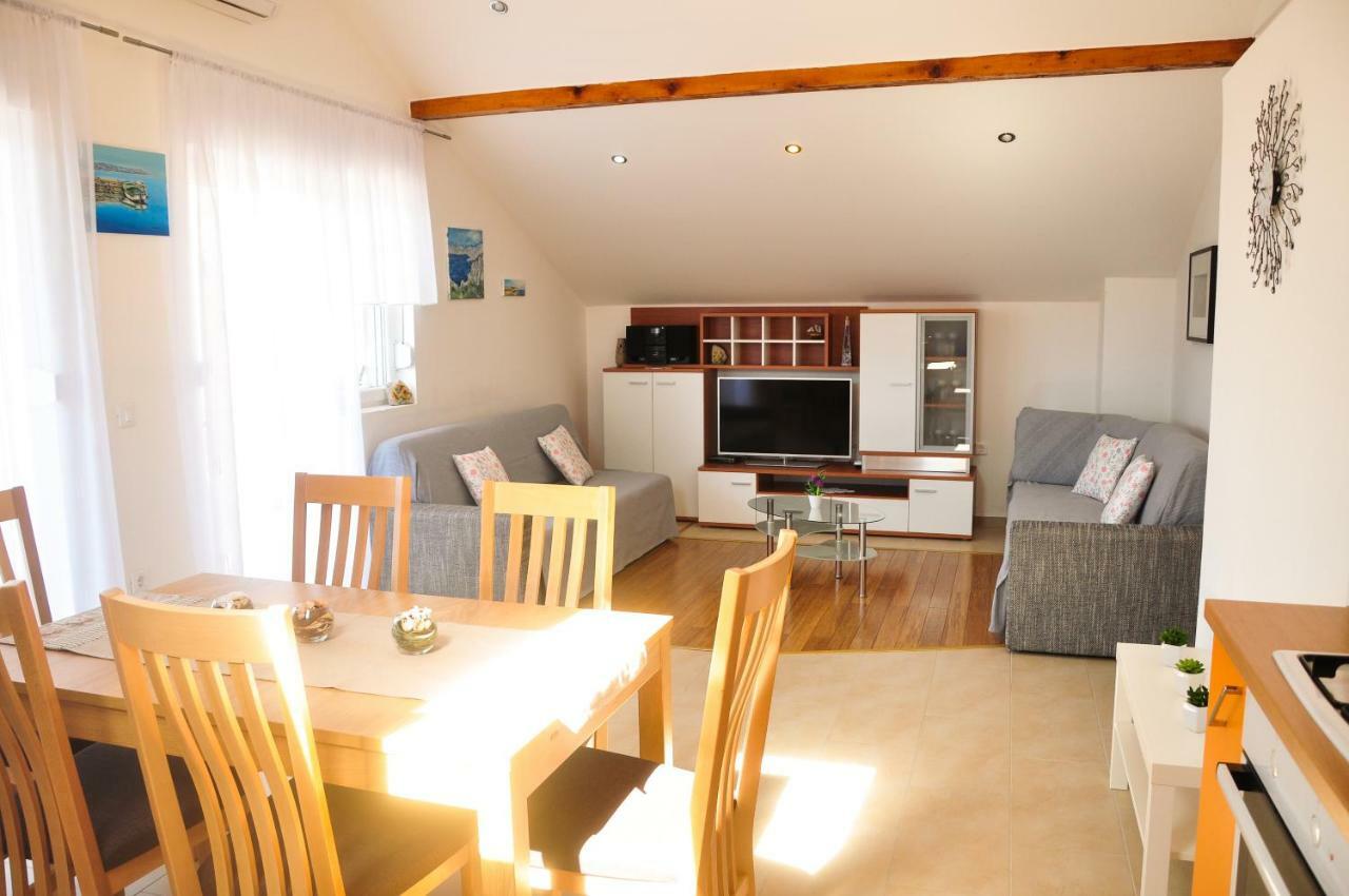 Rustic Apartment Mariva Ljubac  Bagian luar foto
